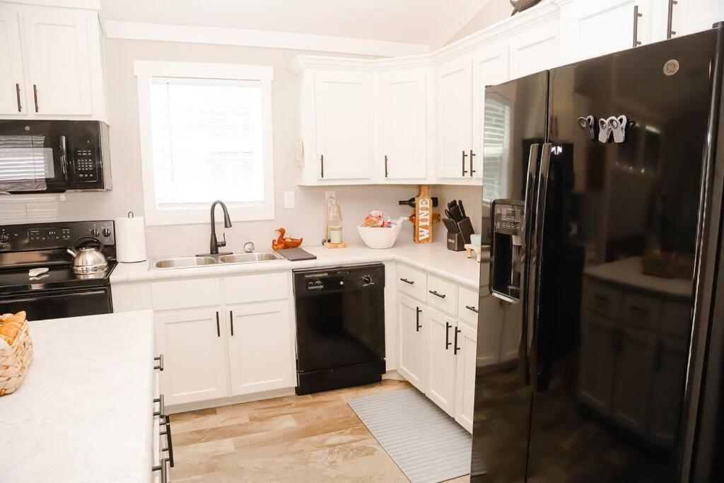 PottsboroThe Little Getaway-Sleeps 4, Firepit, Pet Friendly别墅 外观 照片